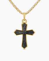 Cross Amulet in 18K Yellow Gold with Forged Carbon, 28mm
